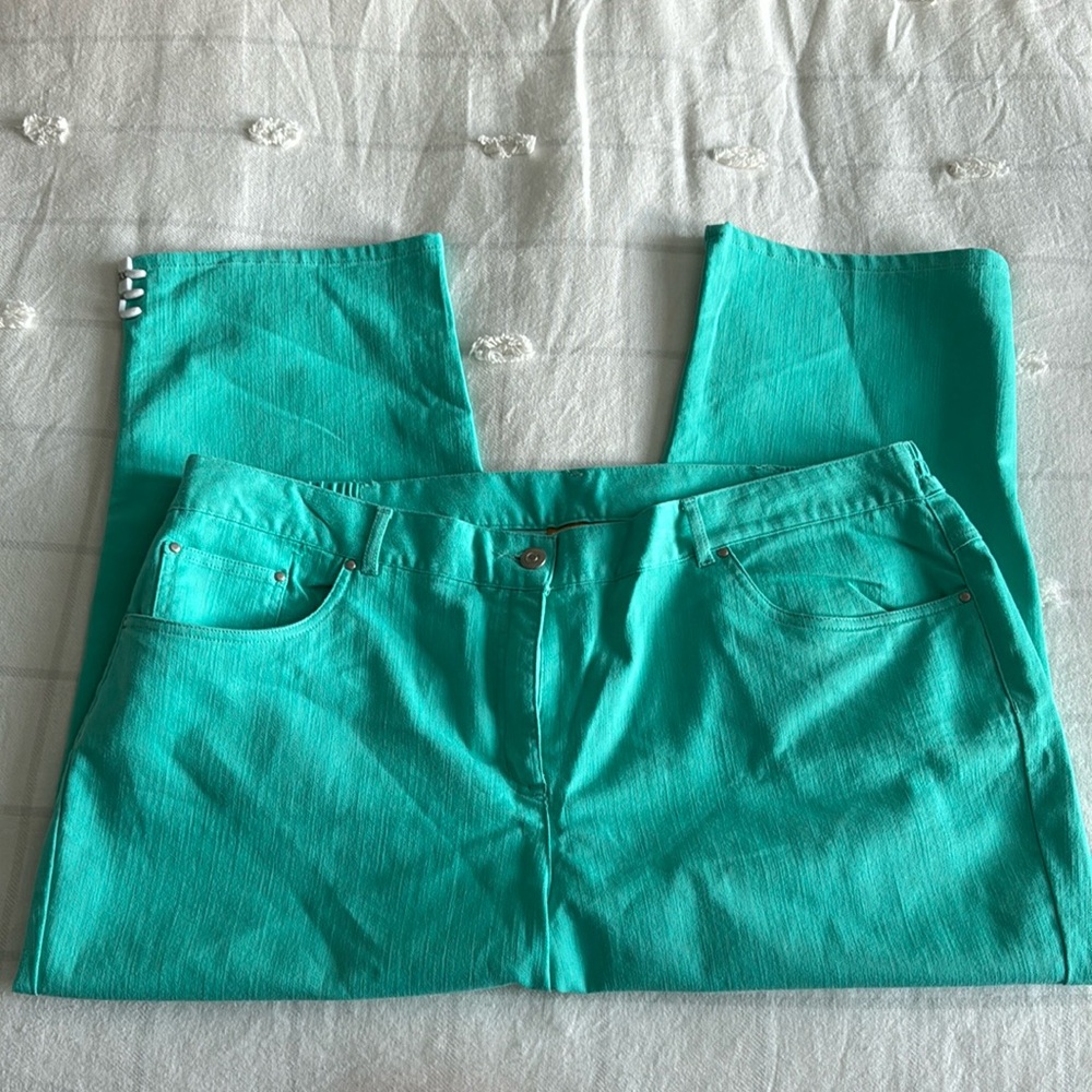 Ruby Rd. Teal green Capris